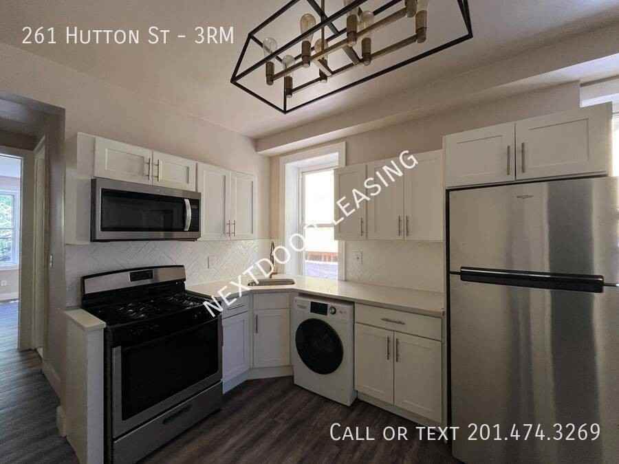 261 Hutton St #3RM - Photo 2 of 12