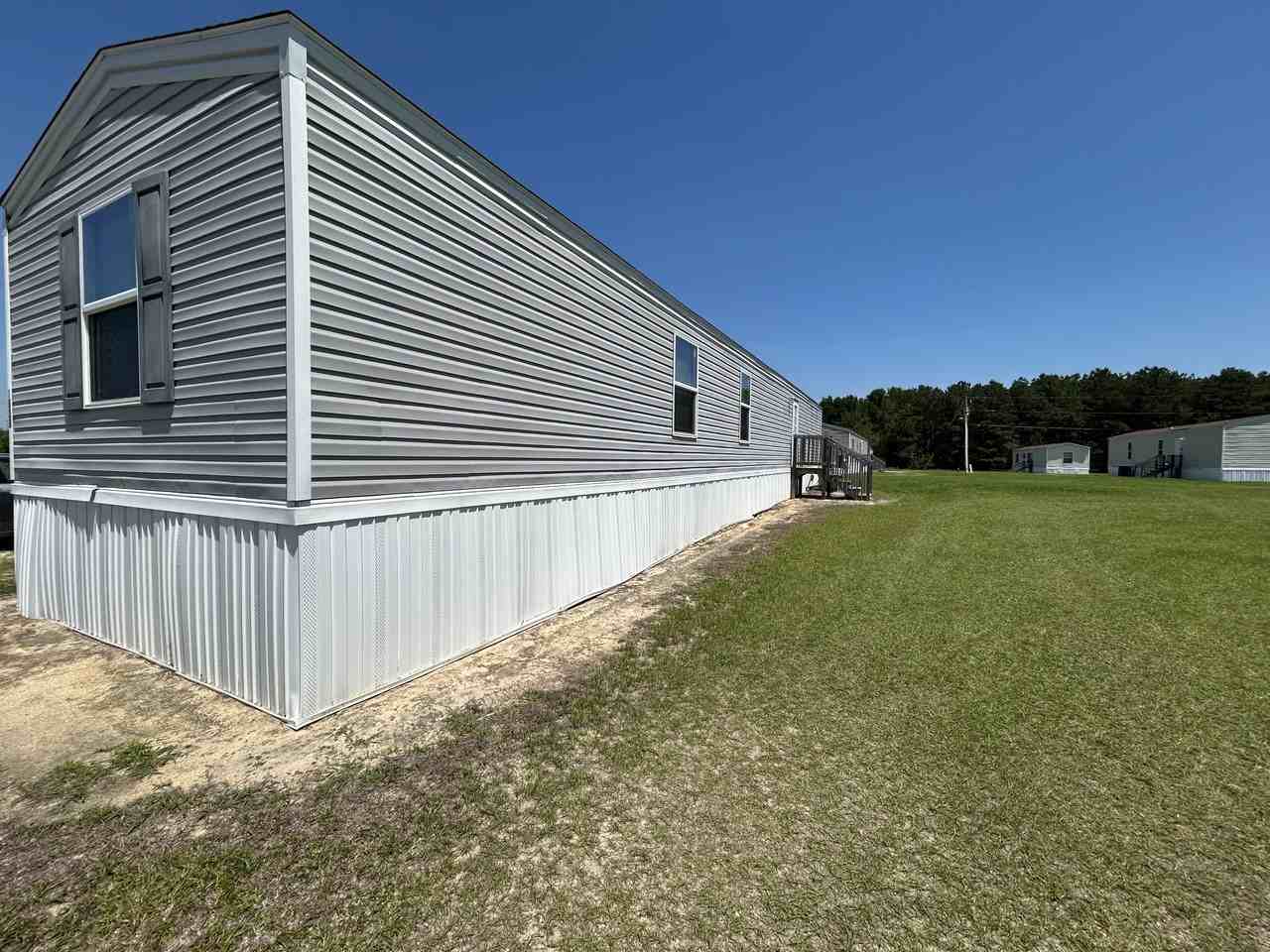 1524 Jans Dr - Photo 3 of 4