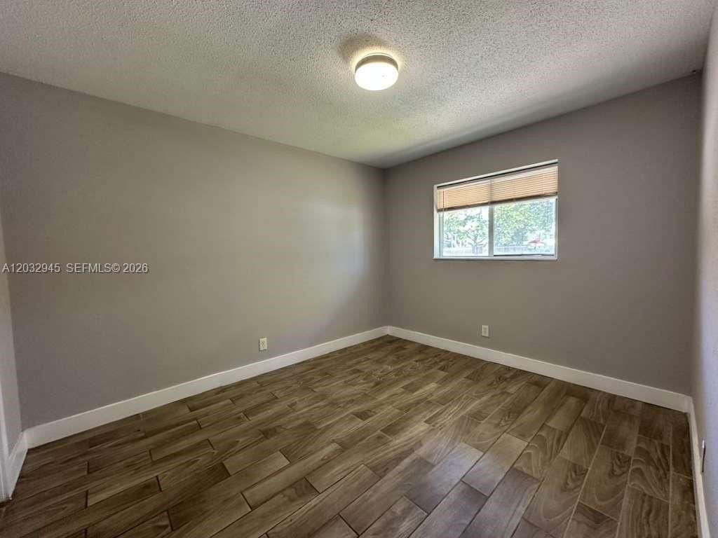 647 Nw 3rd Ave #1 - Photo 4 of 9