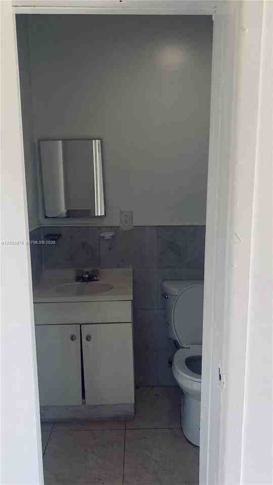 1070 Nw 147th St #0 - Photo 4 of 10