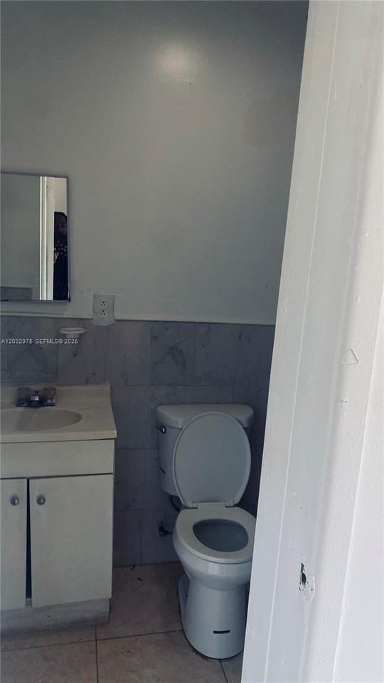 1070 Nw 147th St #0 - Photo 5 of 10