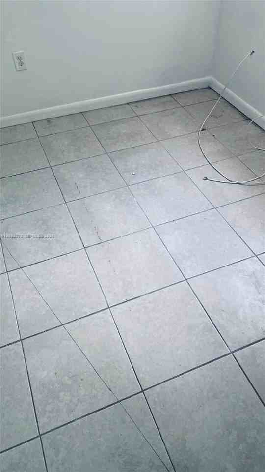 1070 Nw 147th St #0 - Photo 6 of 10
