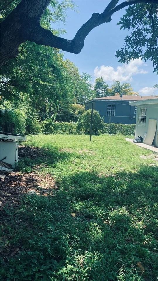 1120 Nw 147th St #0 - Photo 2 of 14