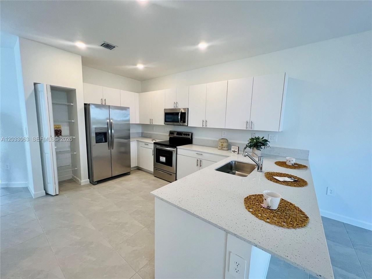 11925 Sw 247th Ter #11925 - Photo 3 of 17