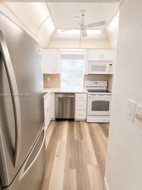 17560 Atlantic Blvd #516 - Photo 6 of 14