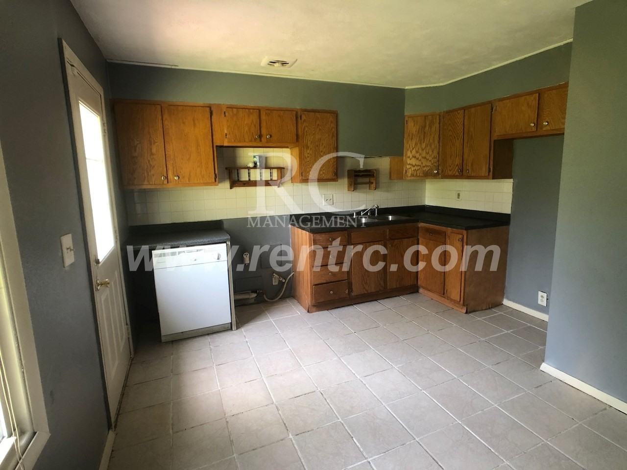 903 Southmoor Dr - Photo 2 of 17