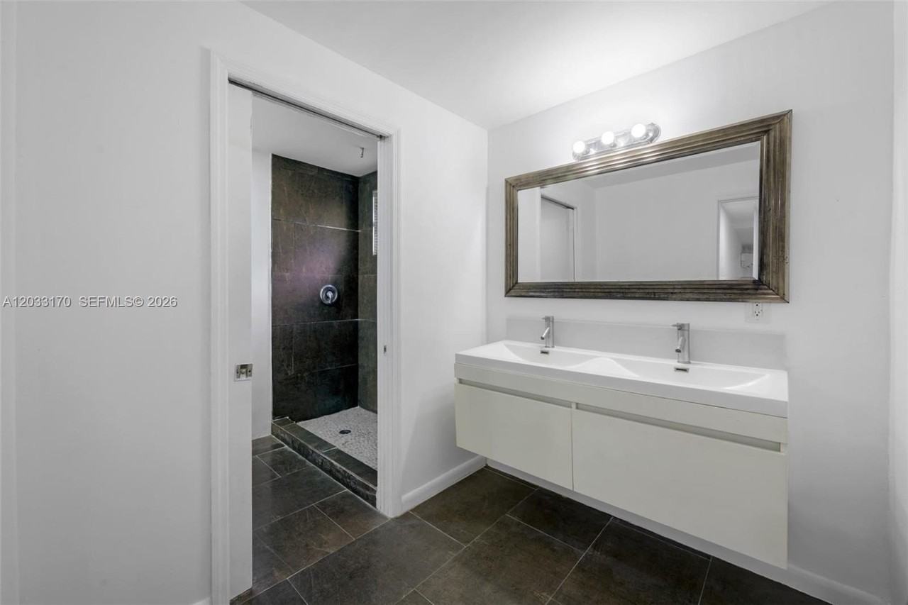348 Ne 58th St #1 - Photo 6 of 6