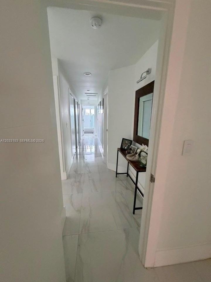 3121 Sw 140th Ave #0 - Photo 7 of 21