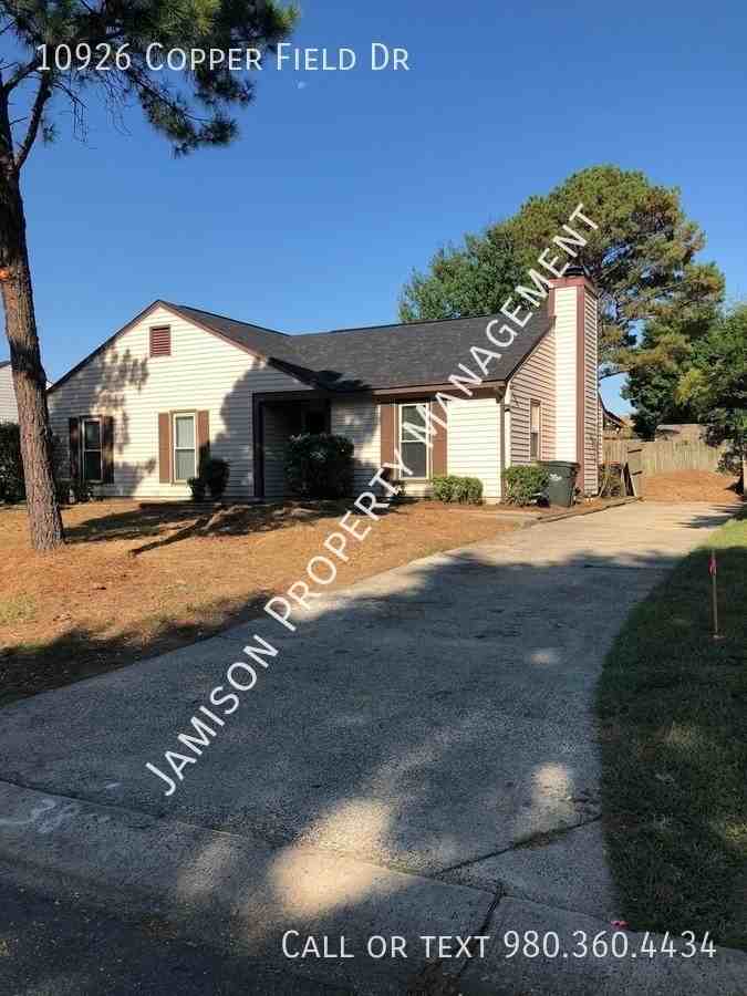 10926 Copper Field Dr - Photo 4 of 17