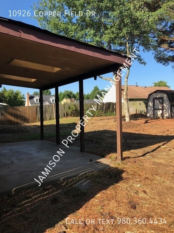 10926 Copper Field Dr - Photo 5 of 17