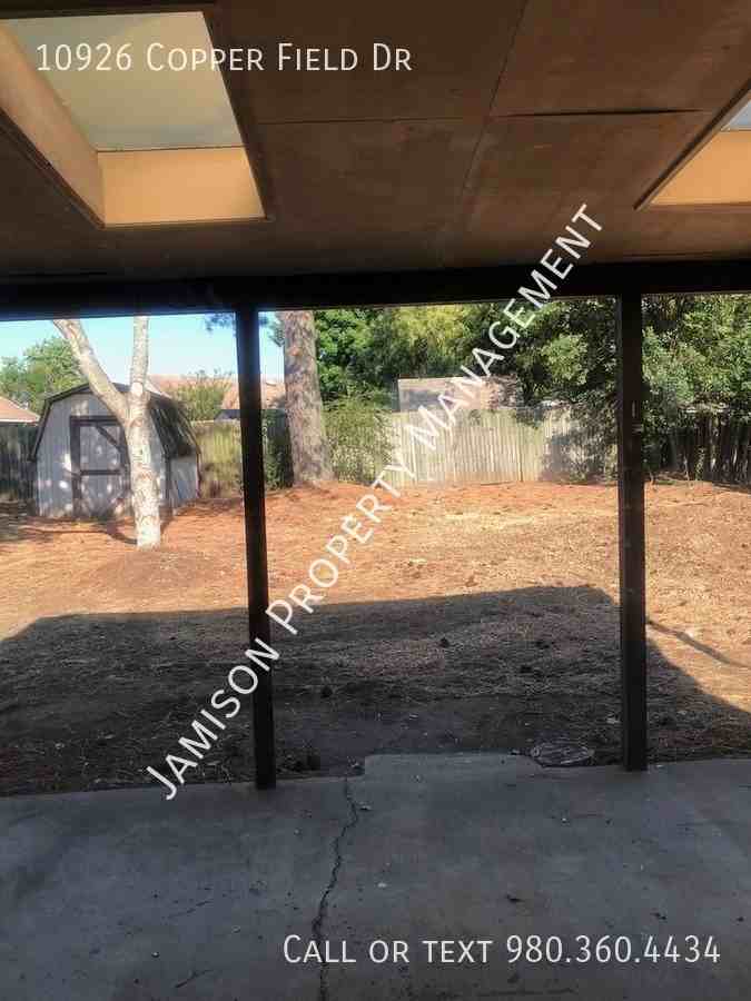 10926 Copper Field Dr - Photo 7 of 17