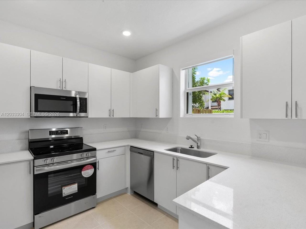 106 Sw 184th Pl #106 - Photo 6 of 34