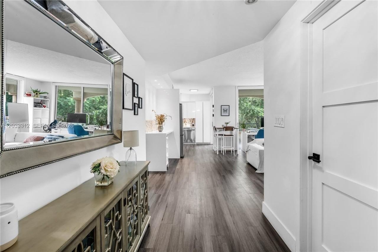 1834 Brickell Ave #33 - Photo 6 of 29