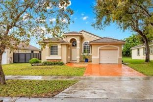 18322 Sw 94th Ct - Photo 1 of 1