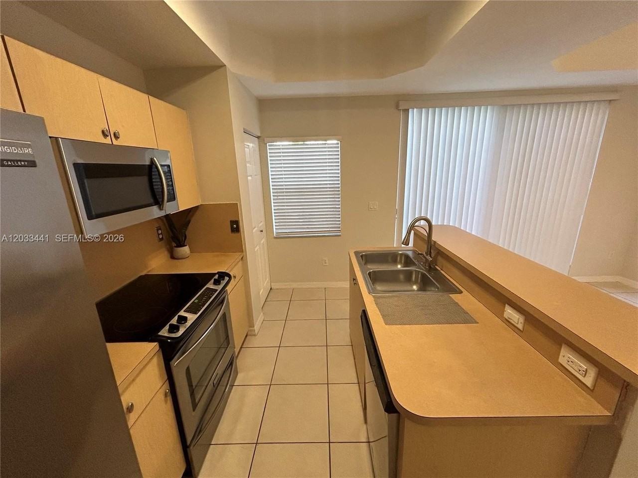 4961 Leeward Ln #3102 - Photo 6 of 27