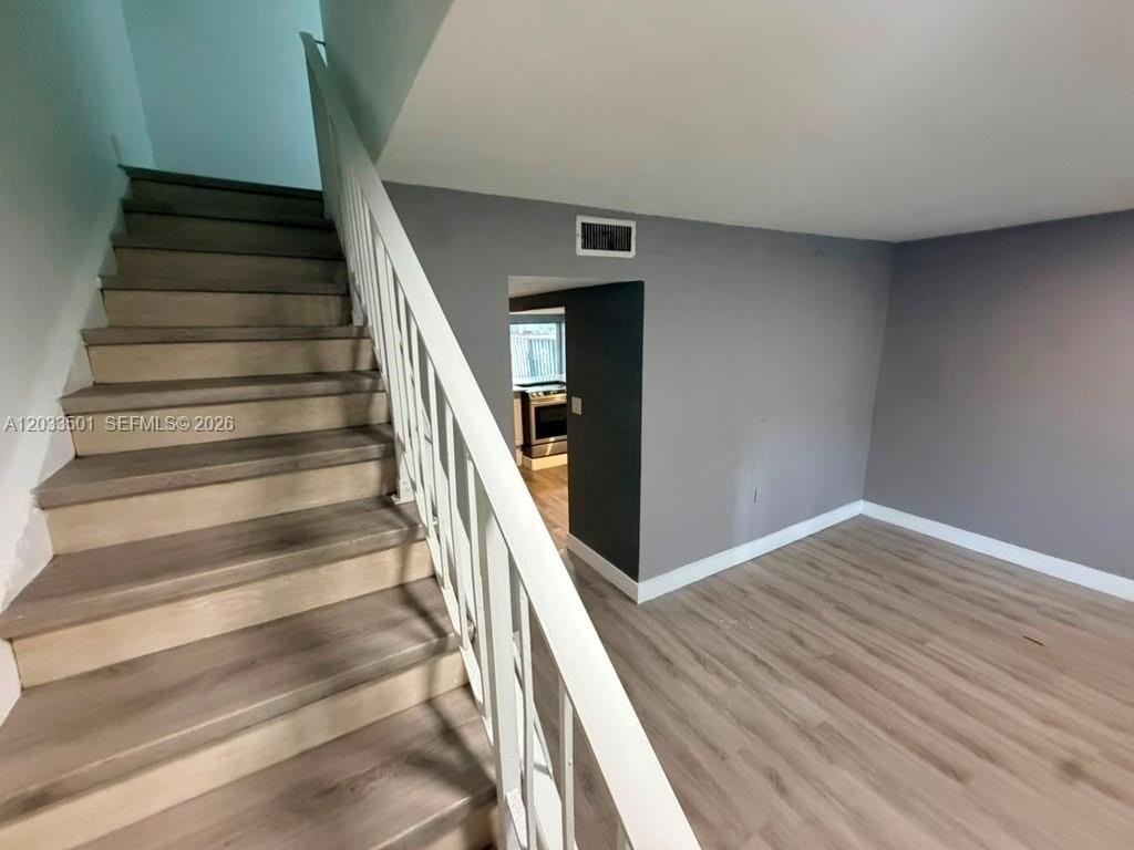 274 Ne 141st St #3C - Photo 2 of 20