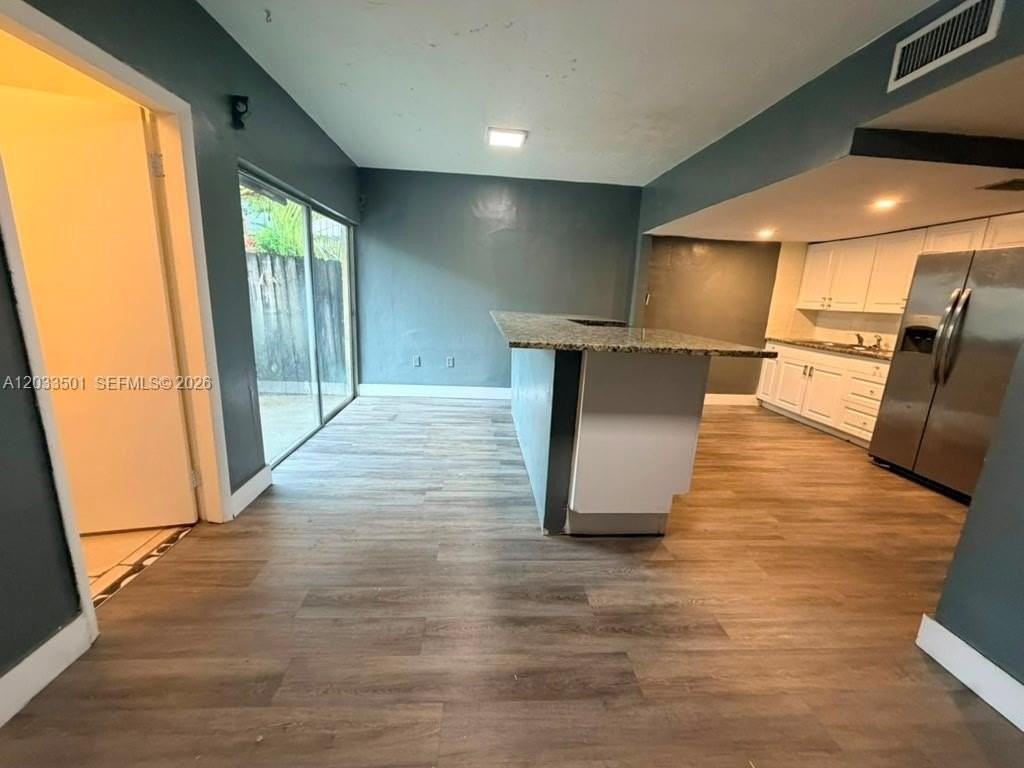 274 Ne 141st St #3C - Photo 5 of 20