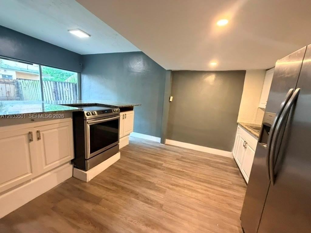 274 Ne 141st St #3C - Photo 6 of 20
