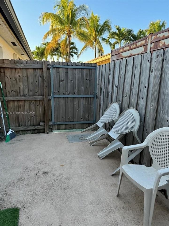 15336 Sw 172nd Ter - Photo 7 of 7