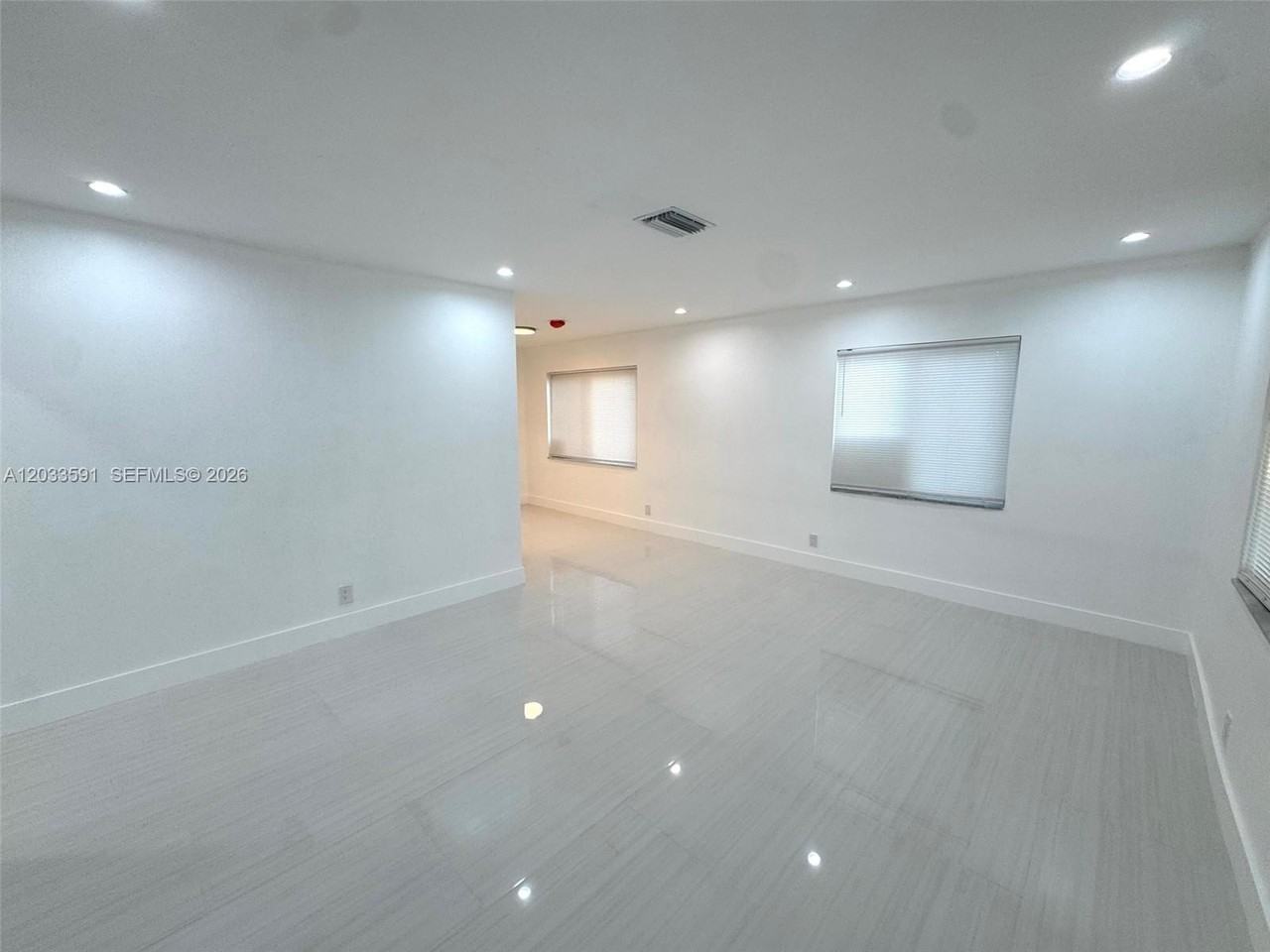 105107 Ne 30th Ct #107 - Photo 3 of 32