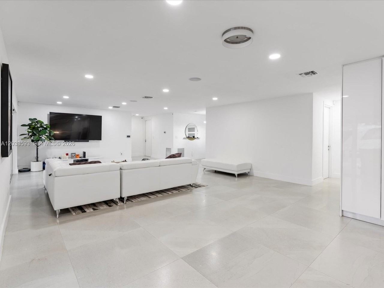 3325 Ne 167th St #3325 - Photo 5 of 35
