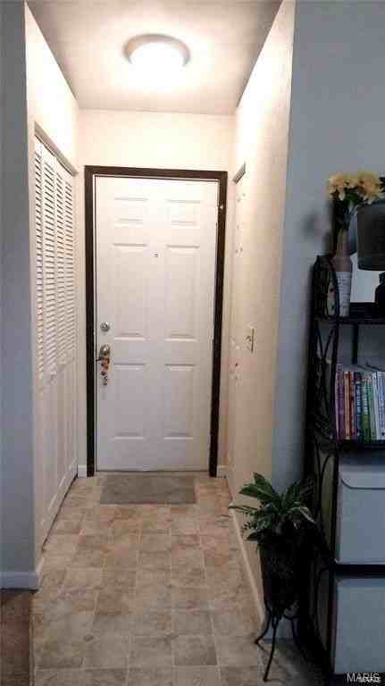109 Ashley Dr - Photo 2 of 15