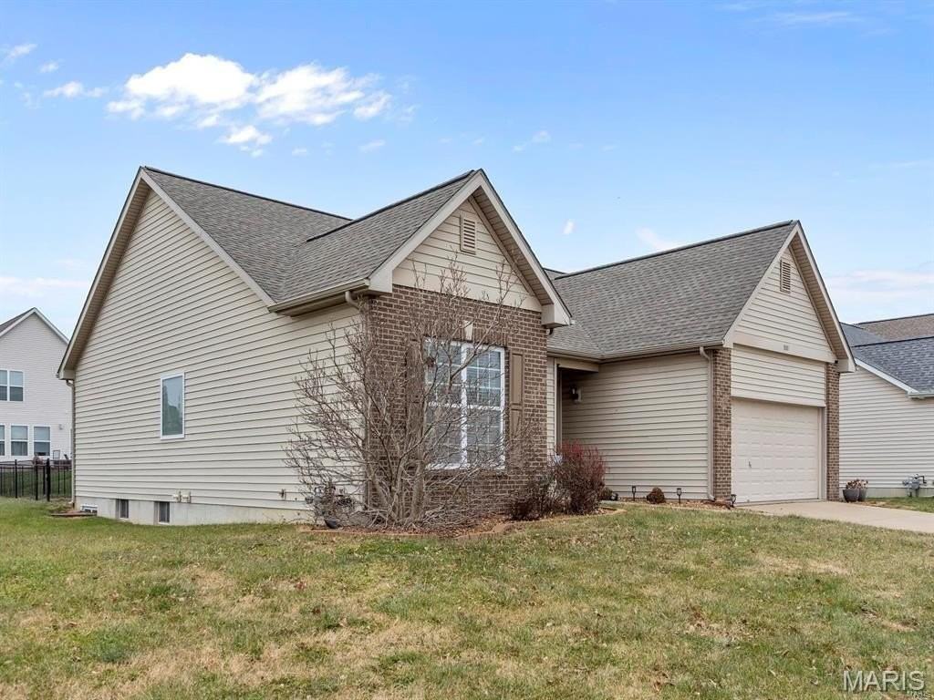 1001 Hawkridge Run - Photo 3 of 39