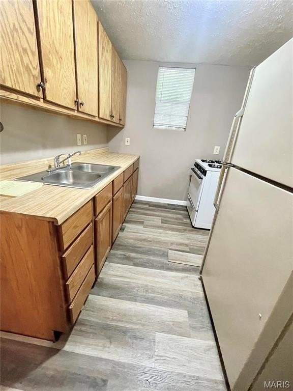 2717 Lincoln Ave - Photo 4 of 8