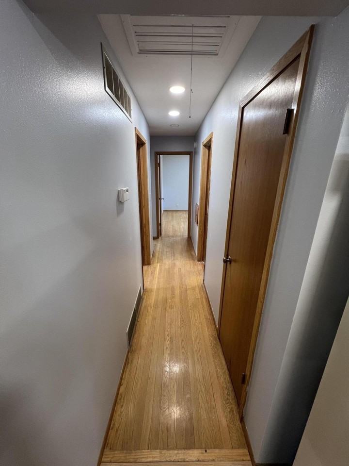 6174 S 38th St - Photo 5 of 7