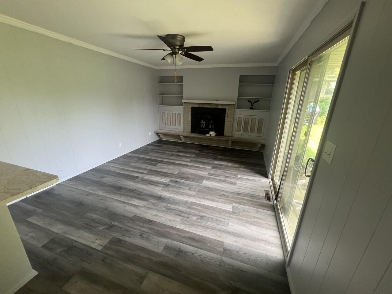 2212 W Parnell Ave - Photo 4 of 12