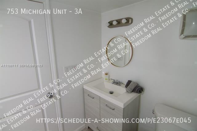 753 Michigan Unit #3A - Photo 5 of 8
