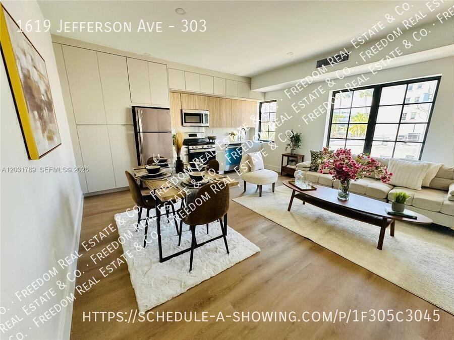 1619 Jefferson Ave #303 - Photo 3 of 7