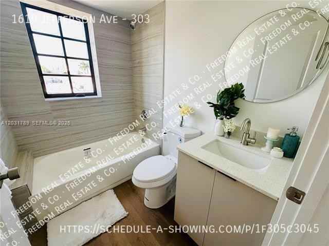 1619 Jefferson Ave #303 - Photo 6 of 7