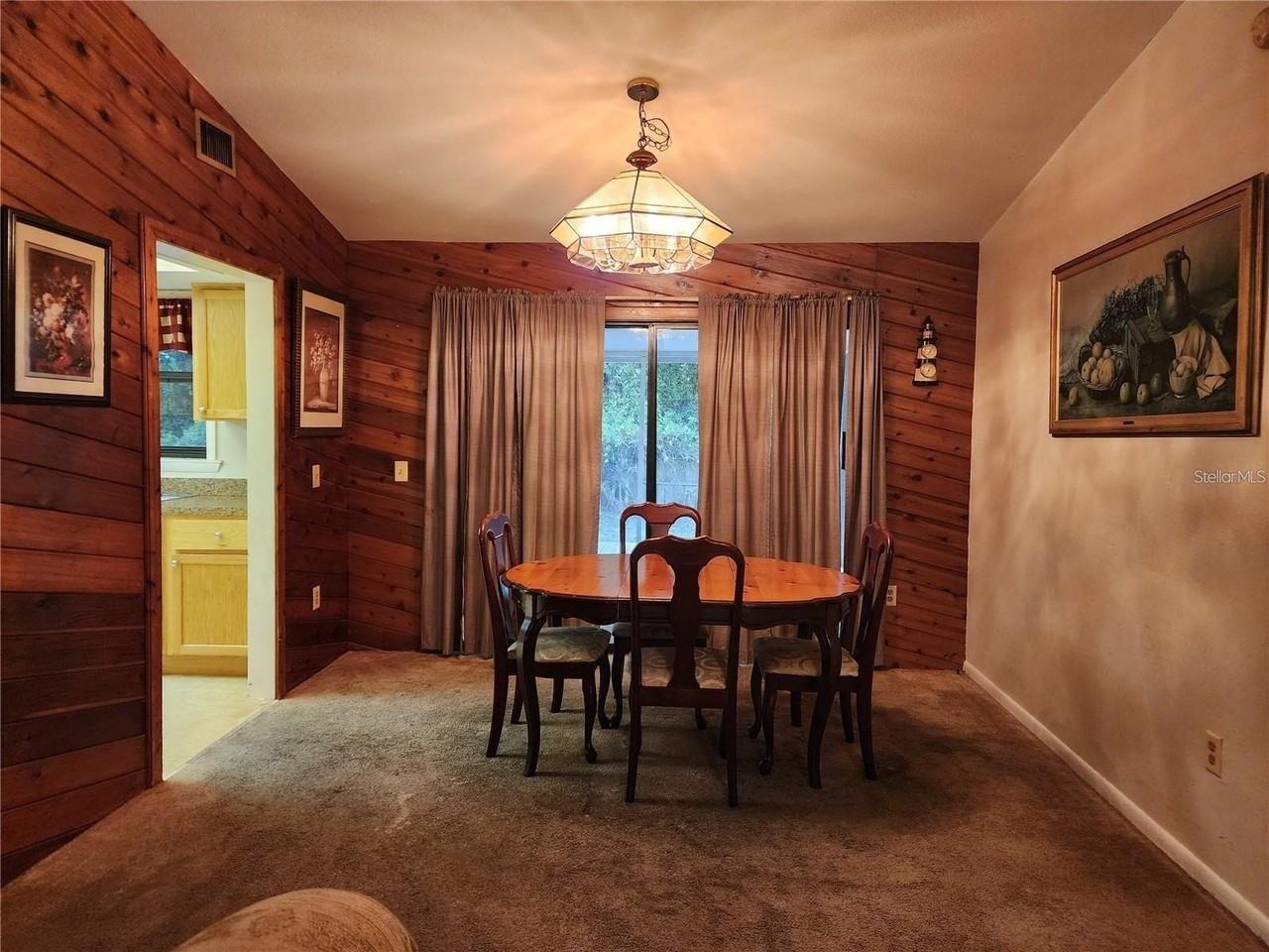 913 Russell Ave - Photo 5 of 15
