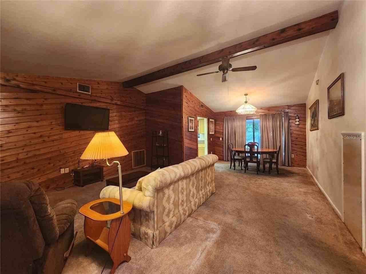 913 Russell Ave - Photo 6 of 15