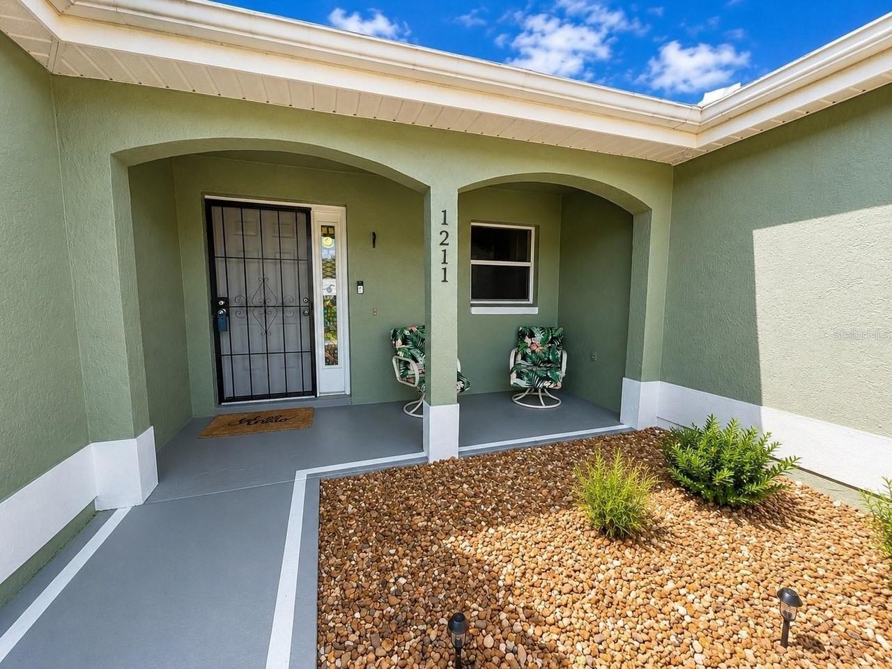 1211 Cabella Cir - Photo 3 of 32
