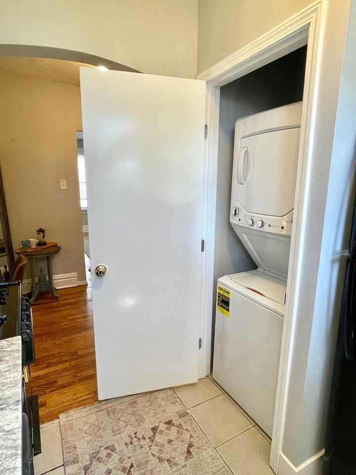 4564 Flad Ave #2E - Photo 6 of 12