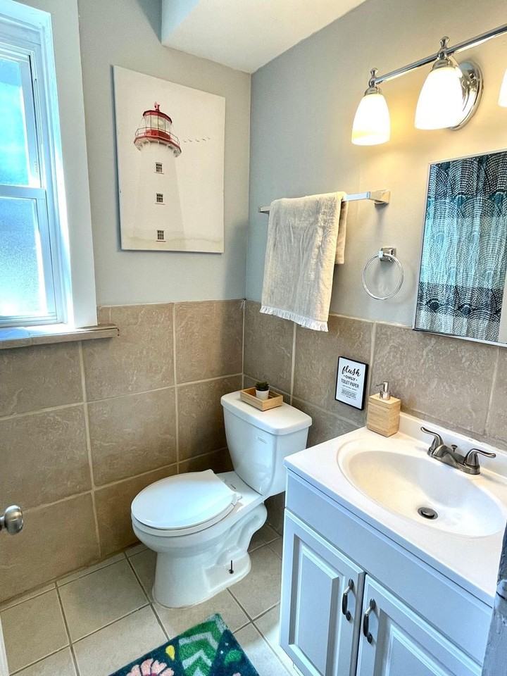 4564 Flad Ave #2E - Photo 7 of 12
