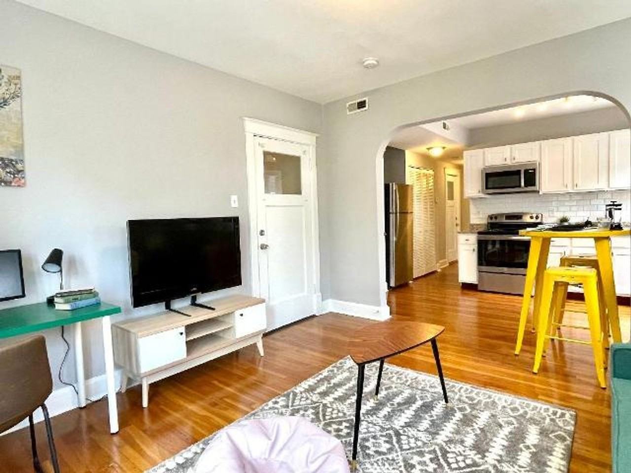 4557 Flad Ave #2E - Photo 3 of 8