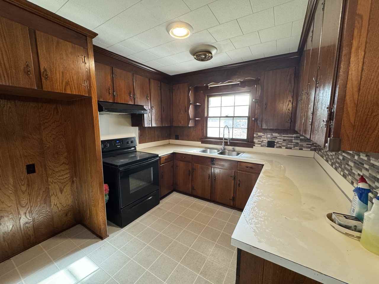 408 E Simmons Ave - Photo 5 of 21