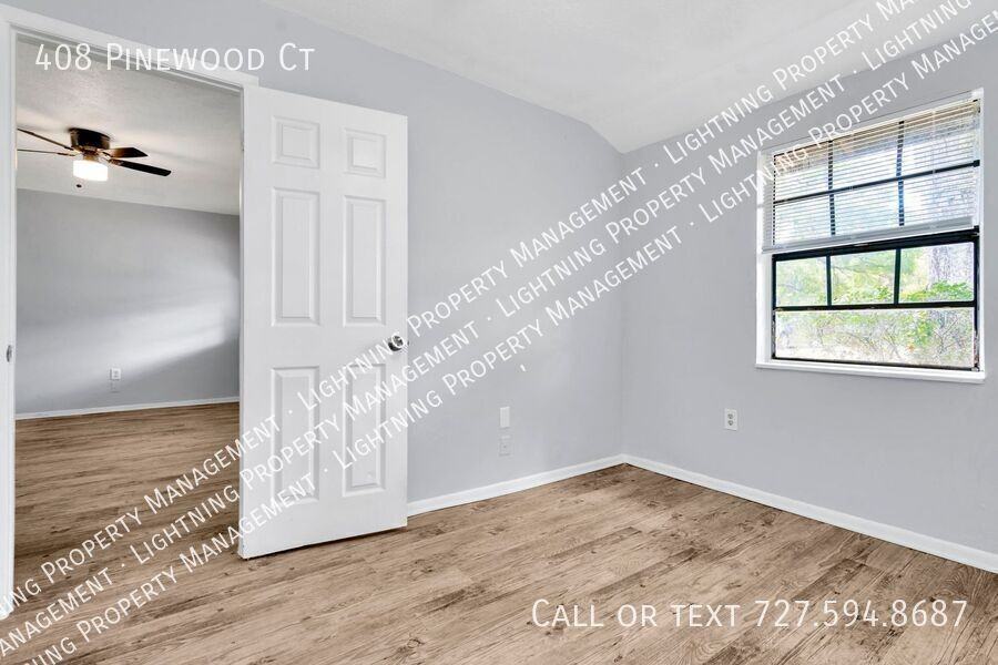 408 Pinewood Ct - Photo 3 of 10
