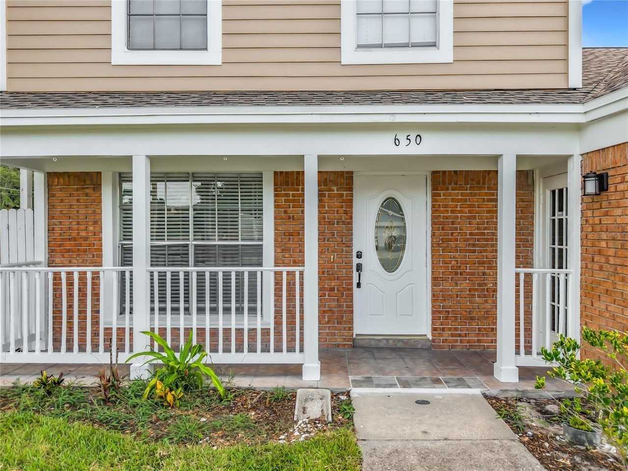 650 Whittingham Pl - Photo 5 of 50