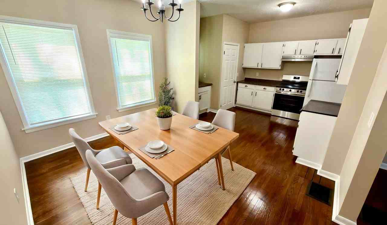 451 Averill Ave - Photo 5 of 28