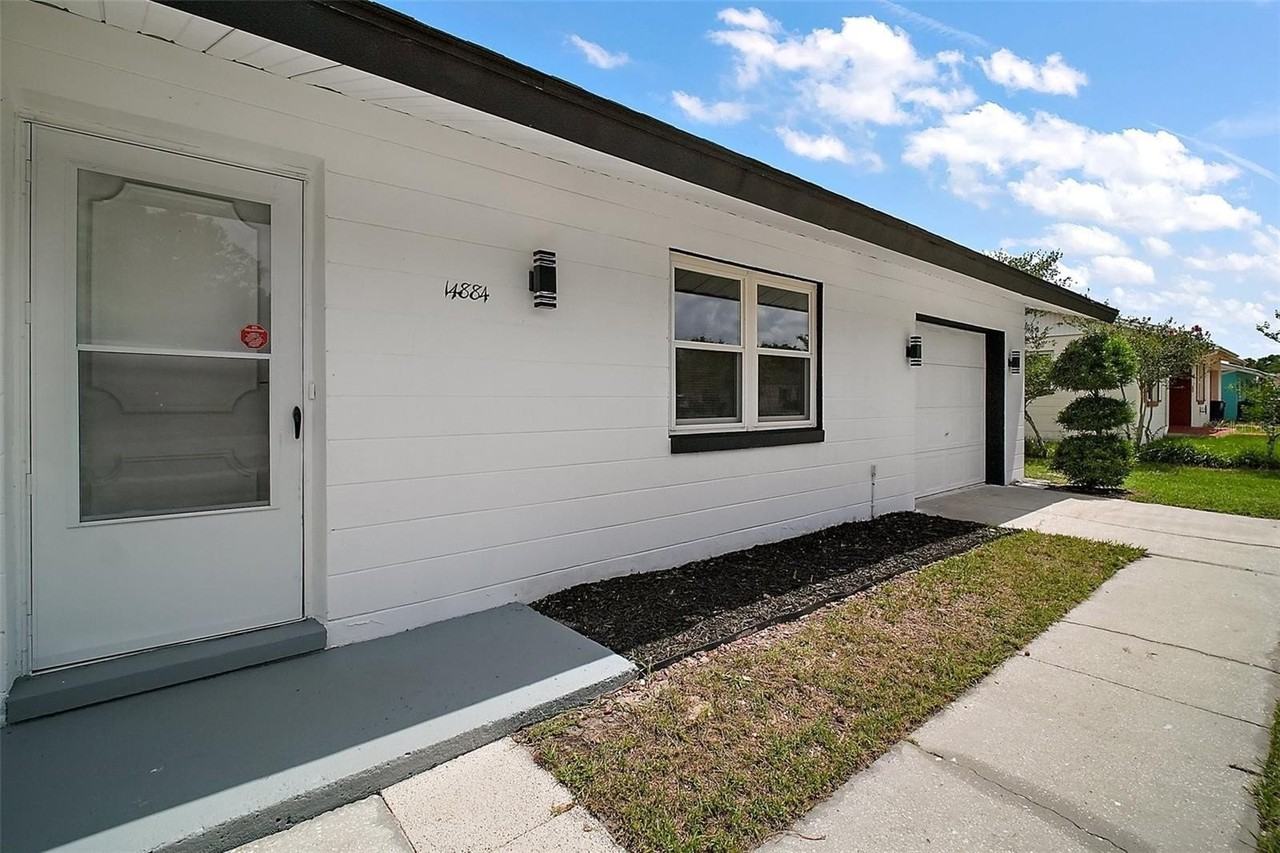 14884 Sw 35th Cir - Photo 2 of 29