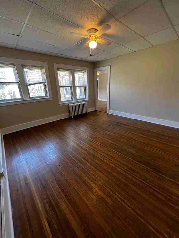 1615-1625 East Ave Unit #305 - Photo 3 of 16