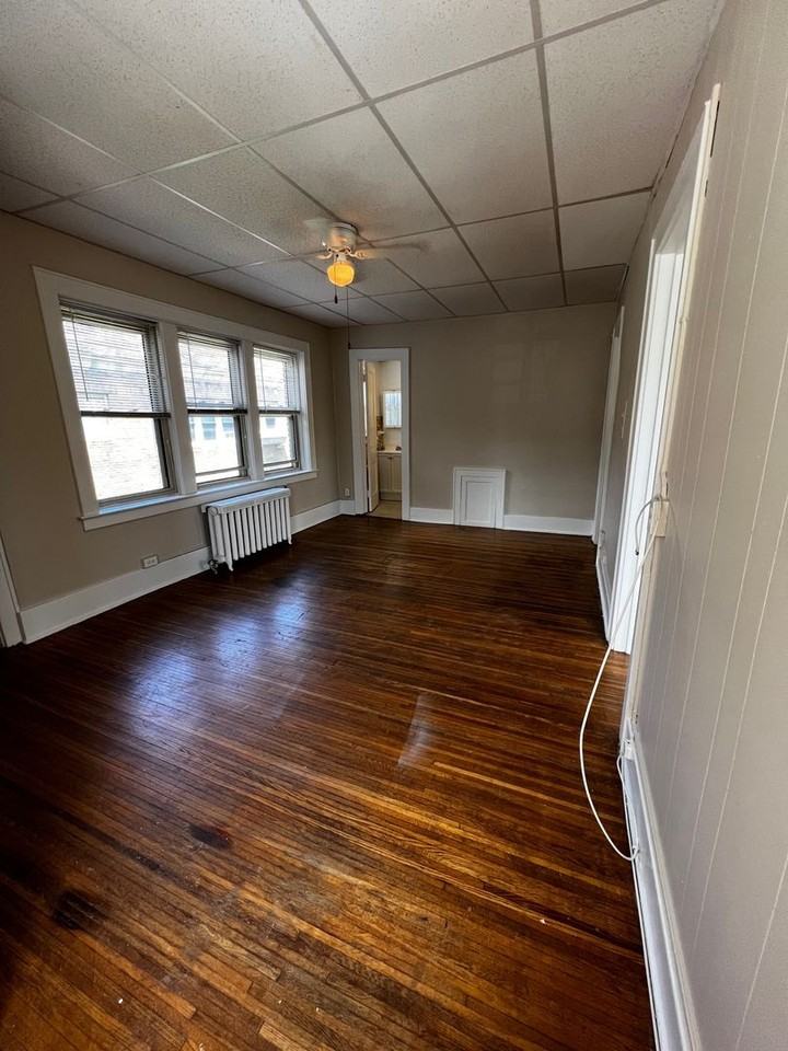 1615-1625 East Ave Unit #305 - Photo 7 of 16