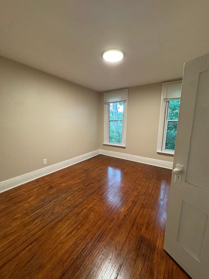 699 Park Ave #12 - Photo 4 of 20