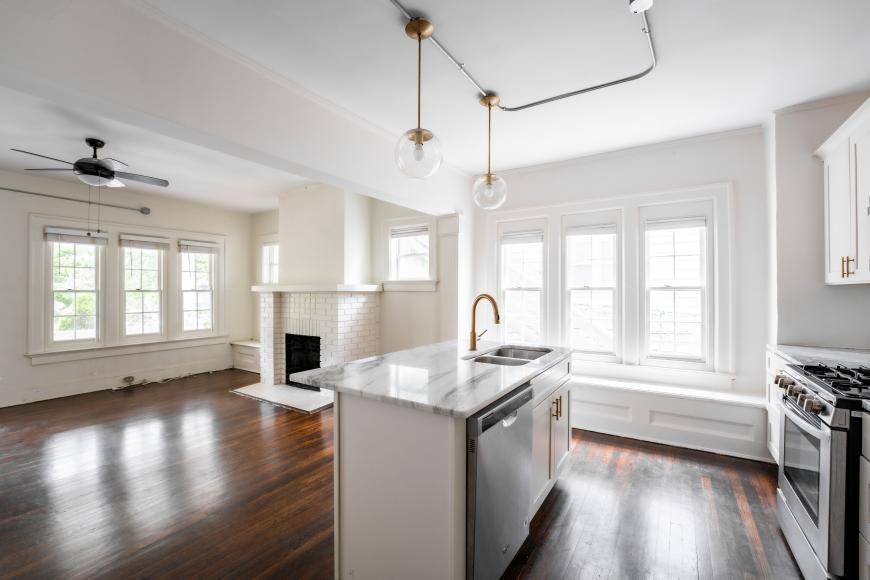 536 Boulevard Pl Ne - Photo 6 of 10