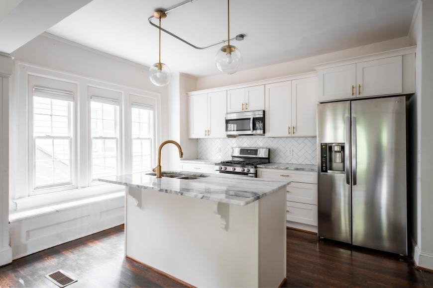 536 Boulevard Pl Ne - Photo 7 of 10