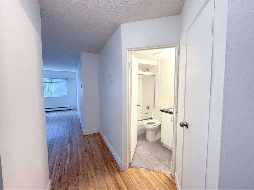 2228 Franklin St - Photo 6 of 7
